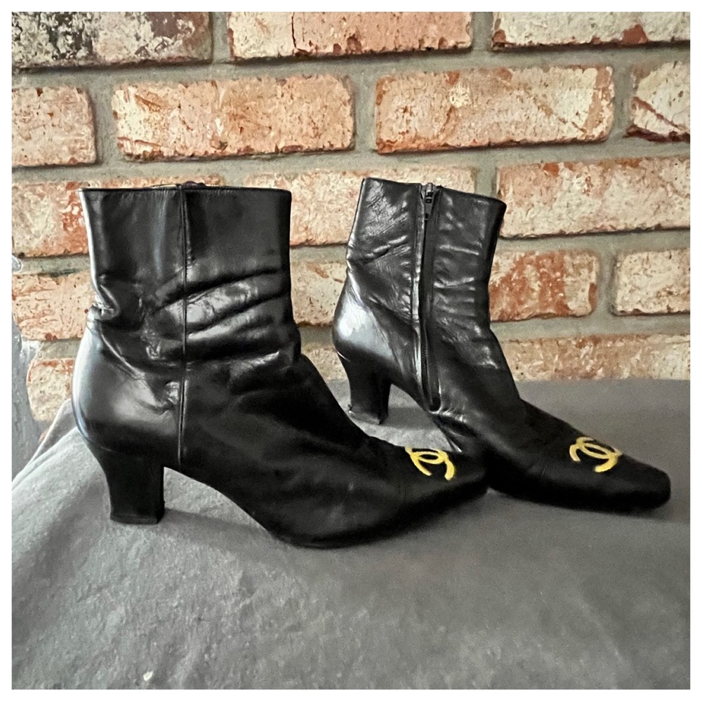 Authentic Chanel Women Leather Square Toe Zip Up Ankle Black Boots Size 36.5 - Picture 4 of 11